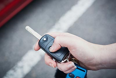 Lawrence Automotive Locksmith